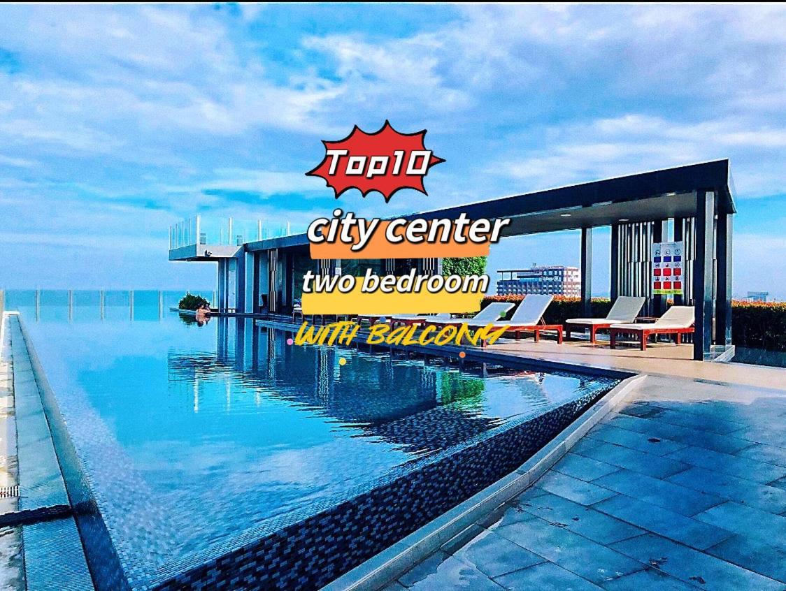 The Base Seaview Holiday Inn Pattaya Extérieur photo